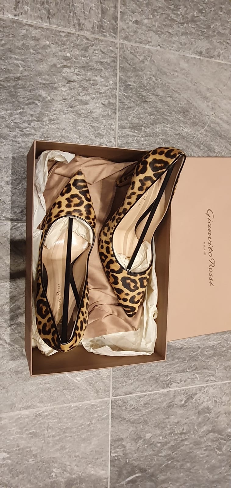 Gianvito Rossi Gianvito leopard-print calf hair pumps Size 385 Animal Print pony style calfskin