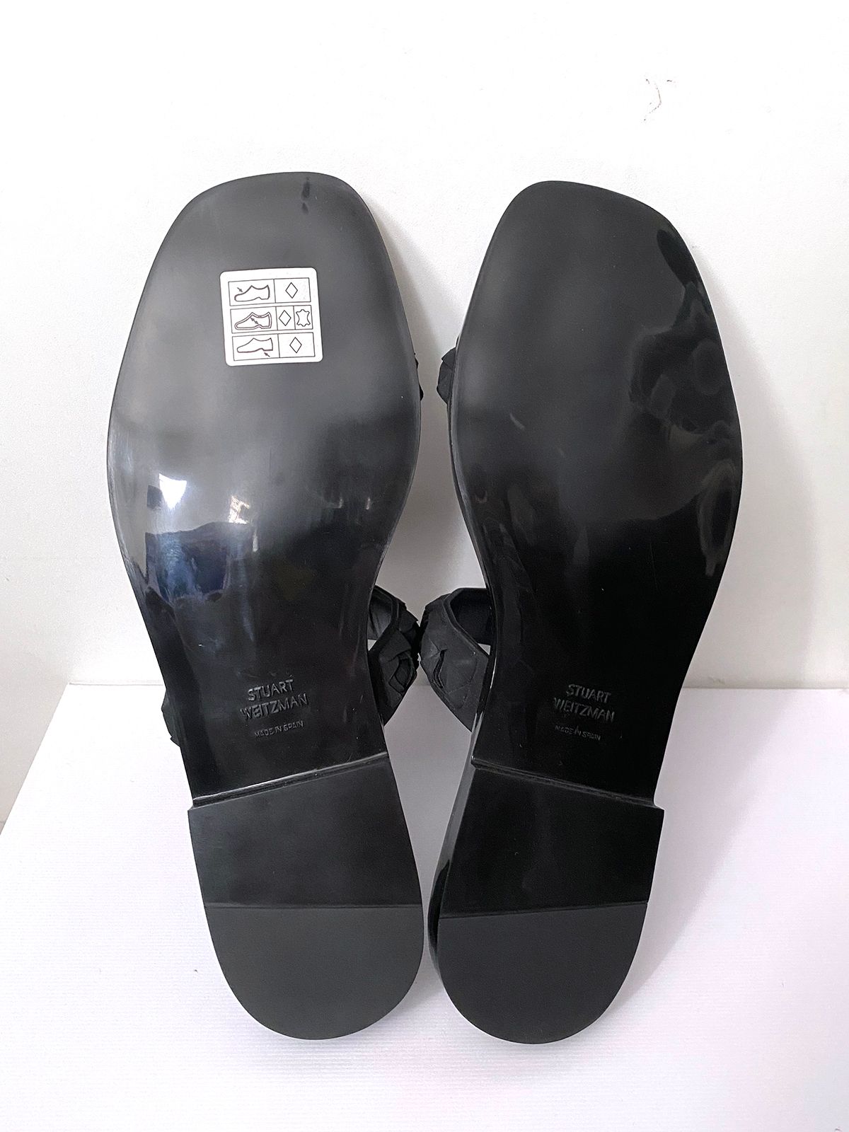 Stuart Weitzman Rosita Rubber Flat Sandals Size 39 Black