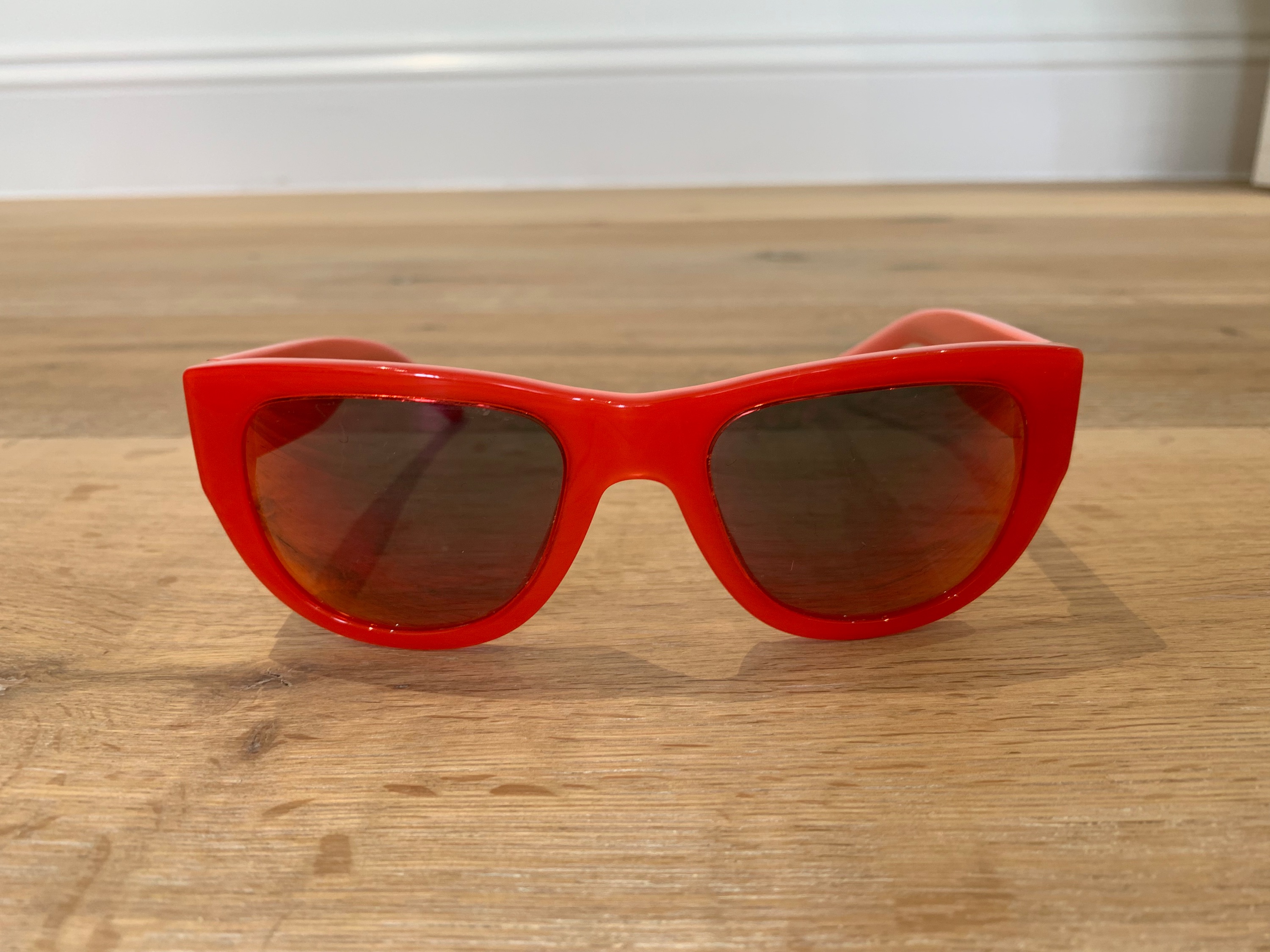 Preowned Dolce  Gabbana Red Sunglasses plastic