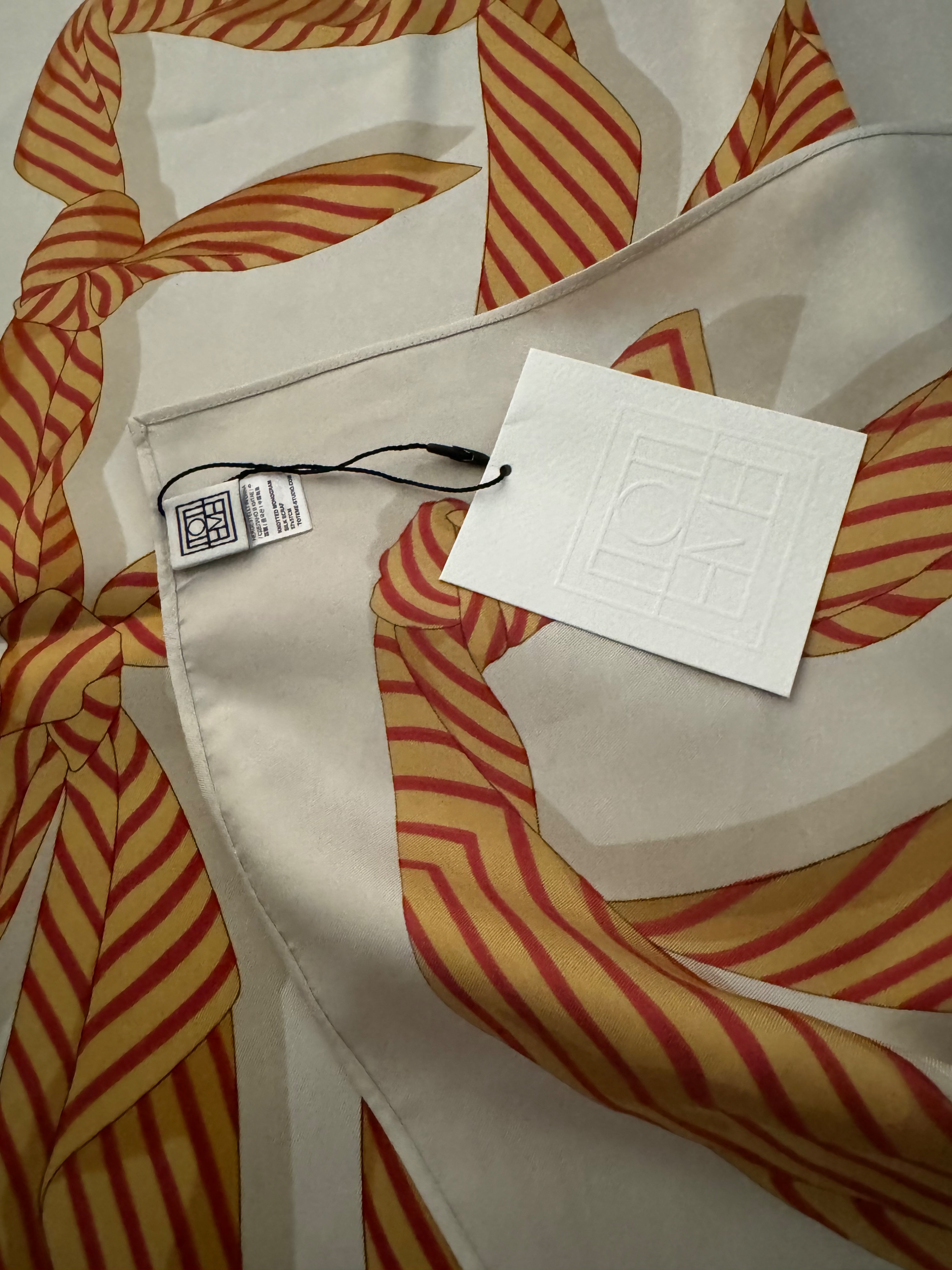 Toteme Knotted Monogram Silk Scarf Printed, White