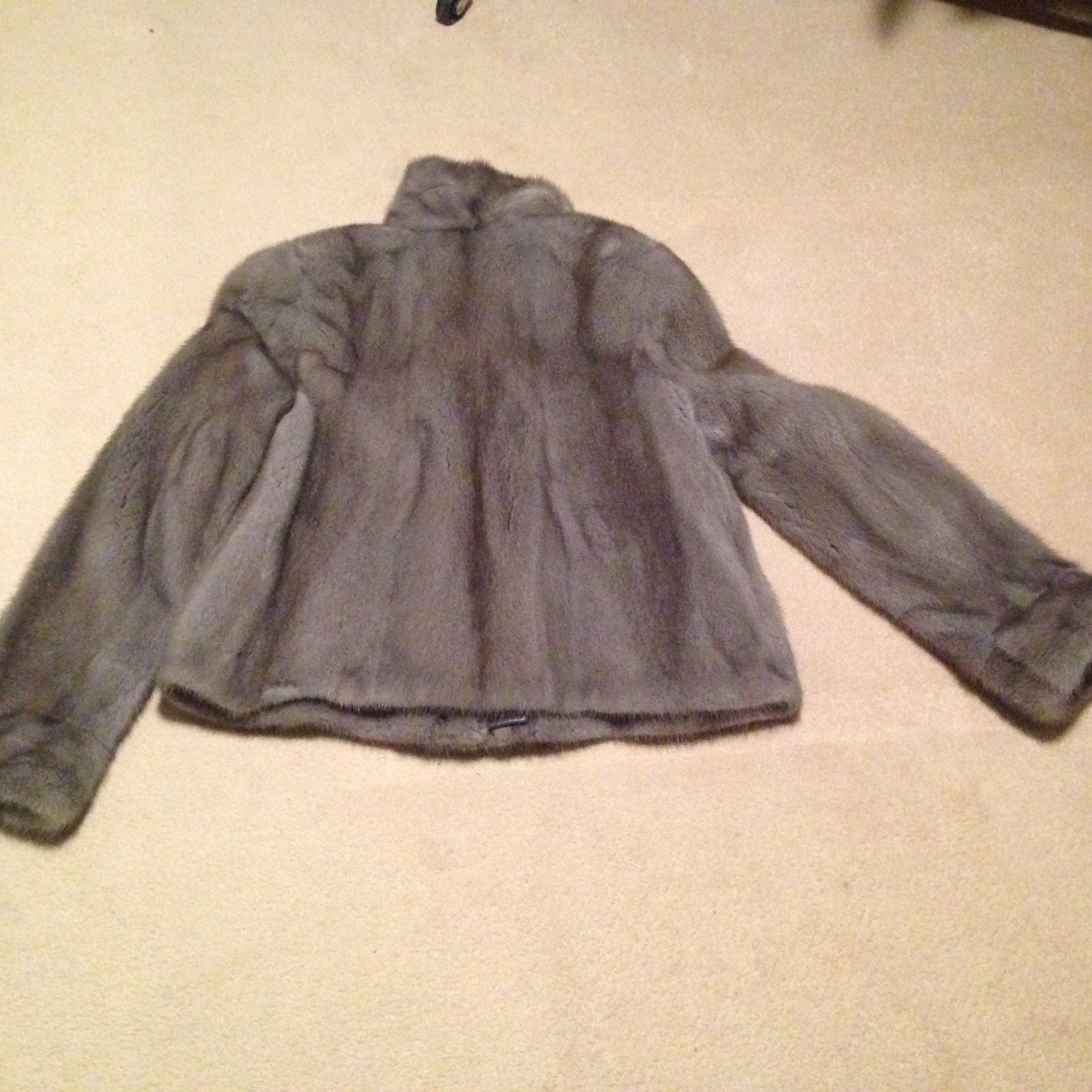 Preowned Saga Grey Mink Jacket Size M Silver