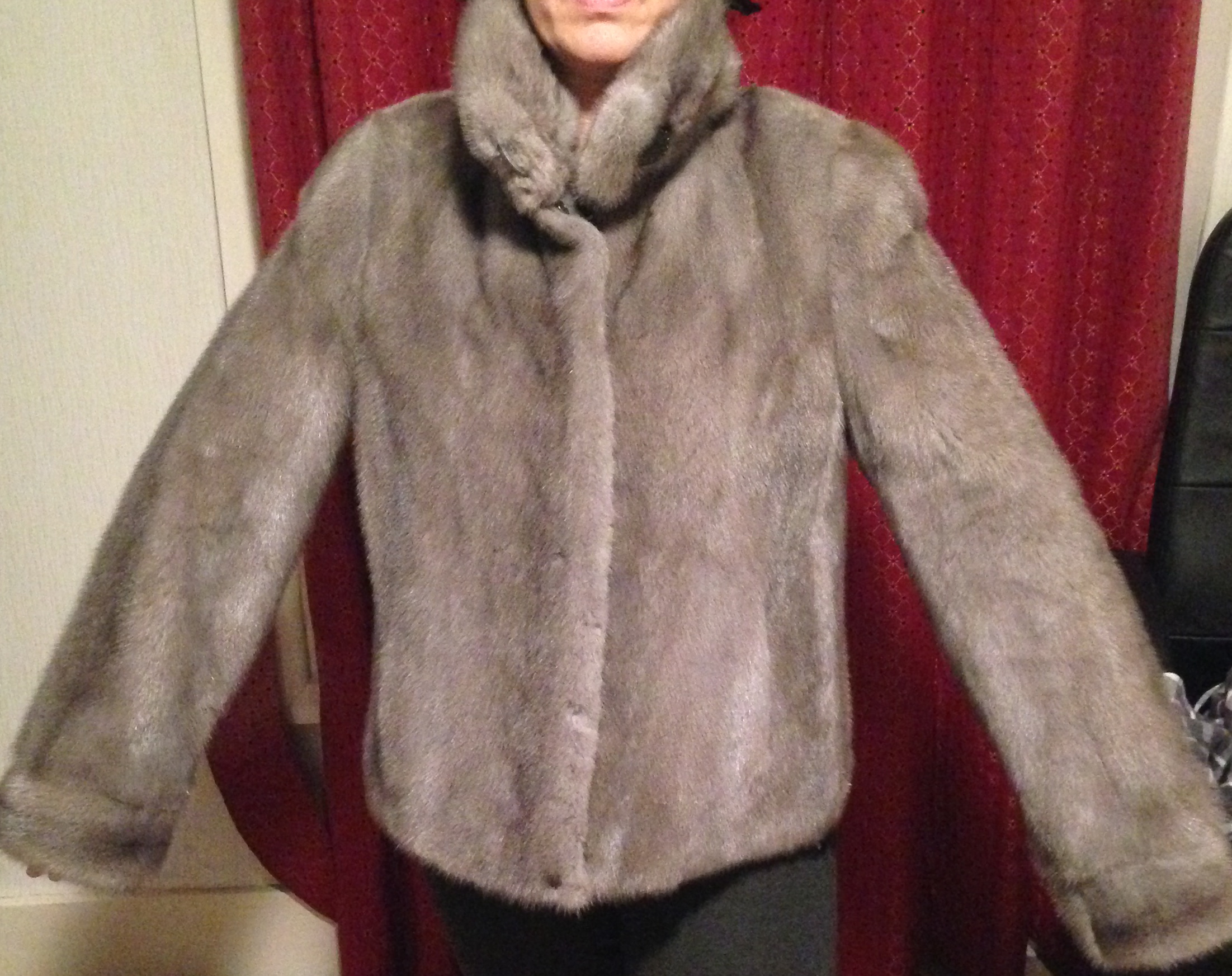 Preowned Saga Grey Mink Jacket Size M Silver