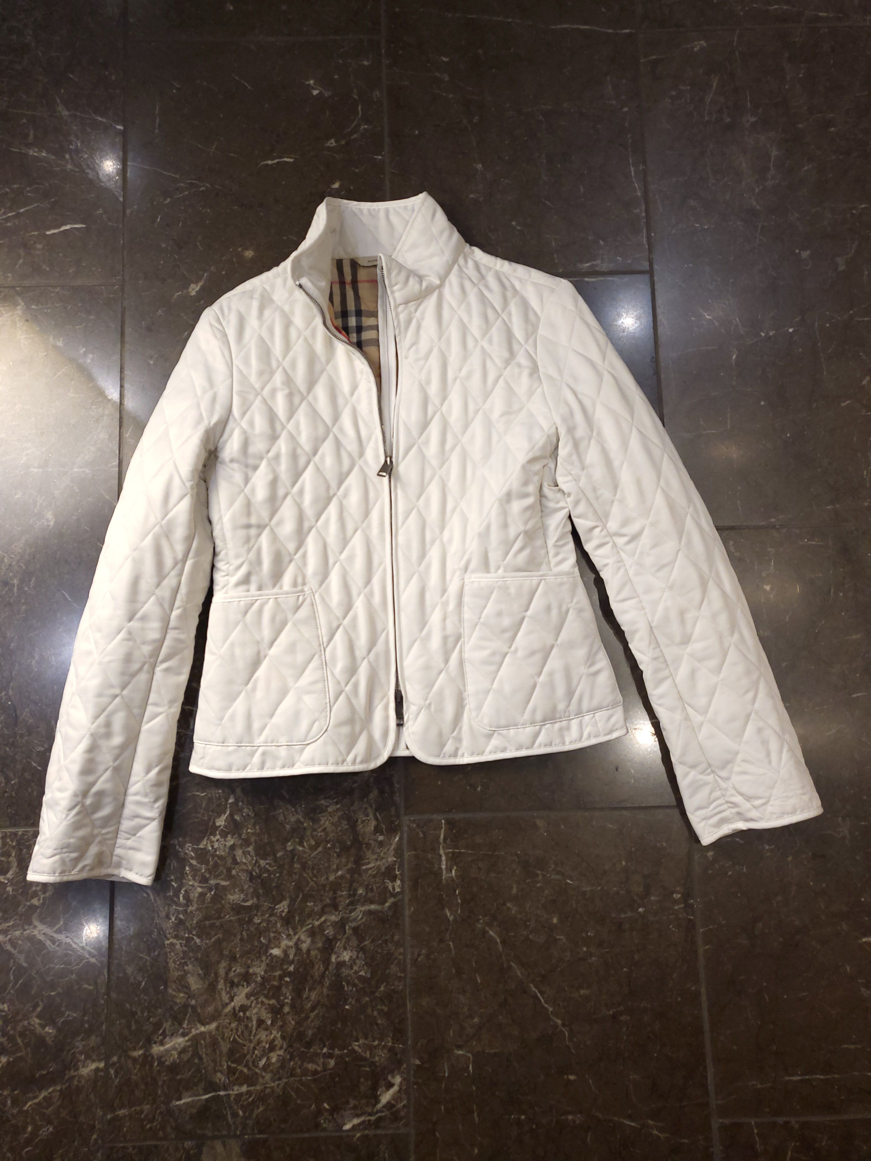 Preowned Burberry White Diamond Quilted Jacket Size S polyester