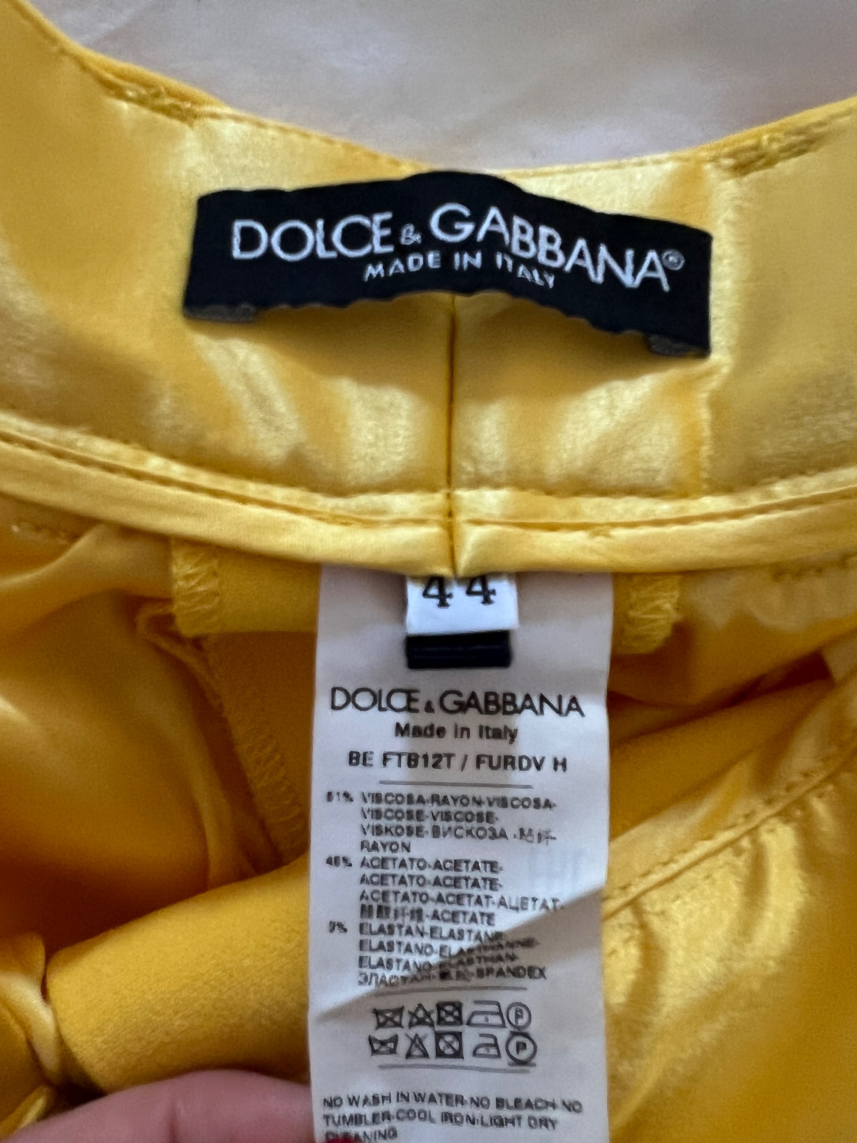 Dolce  Gabbana Yellow Pleated Tailored Shorts Size L viscose