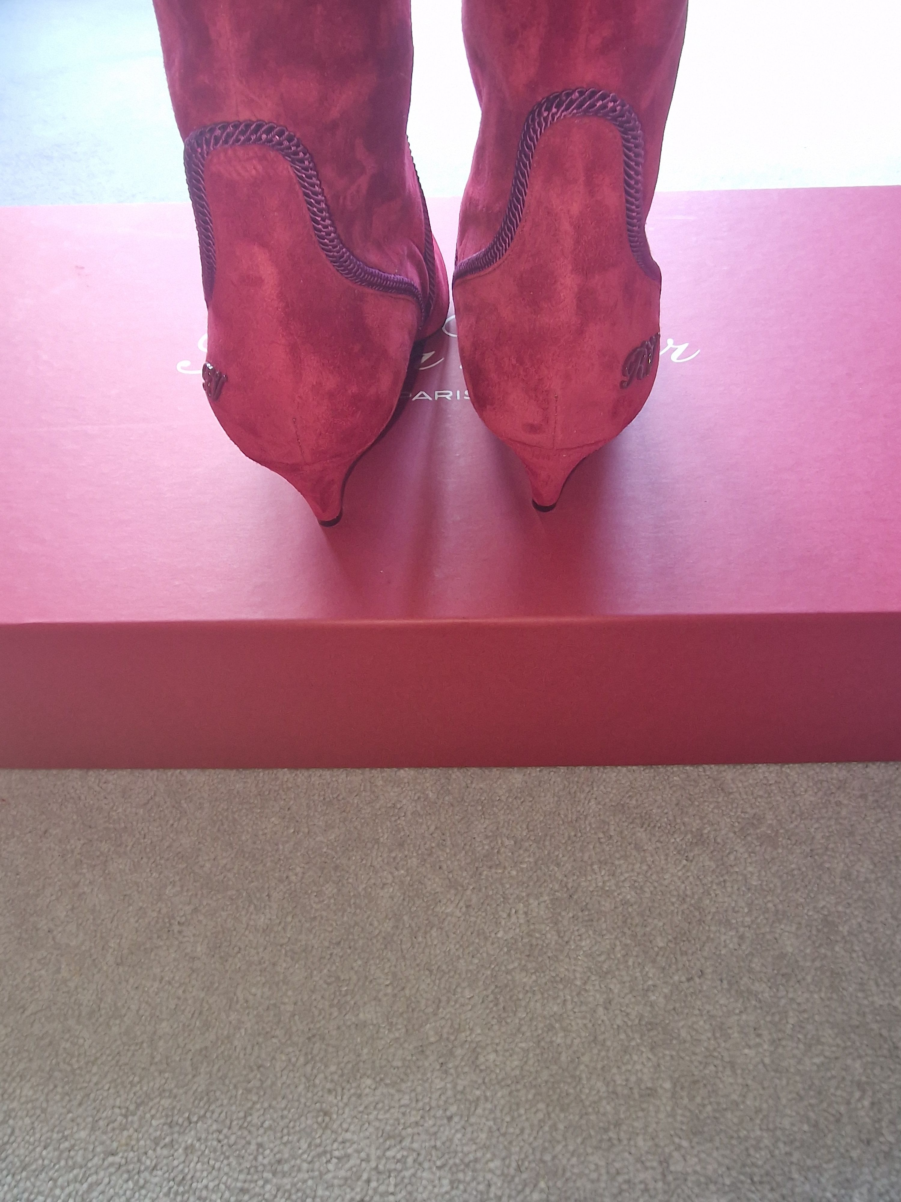 Preowned Roger Vivier Red Suede Kitten Heel Boots Size 38