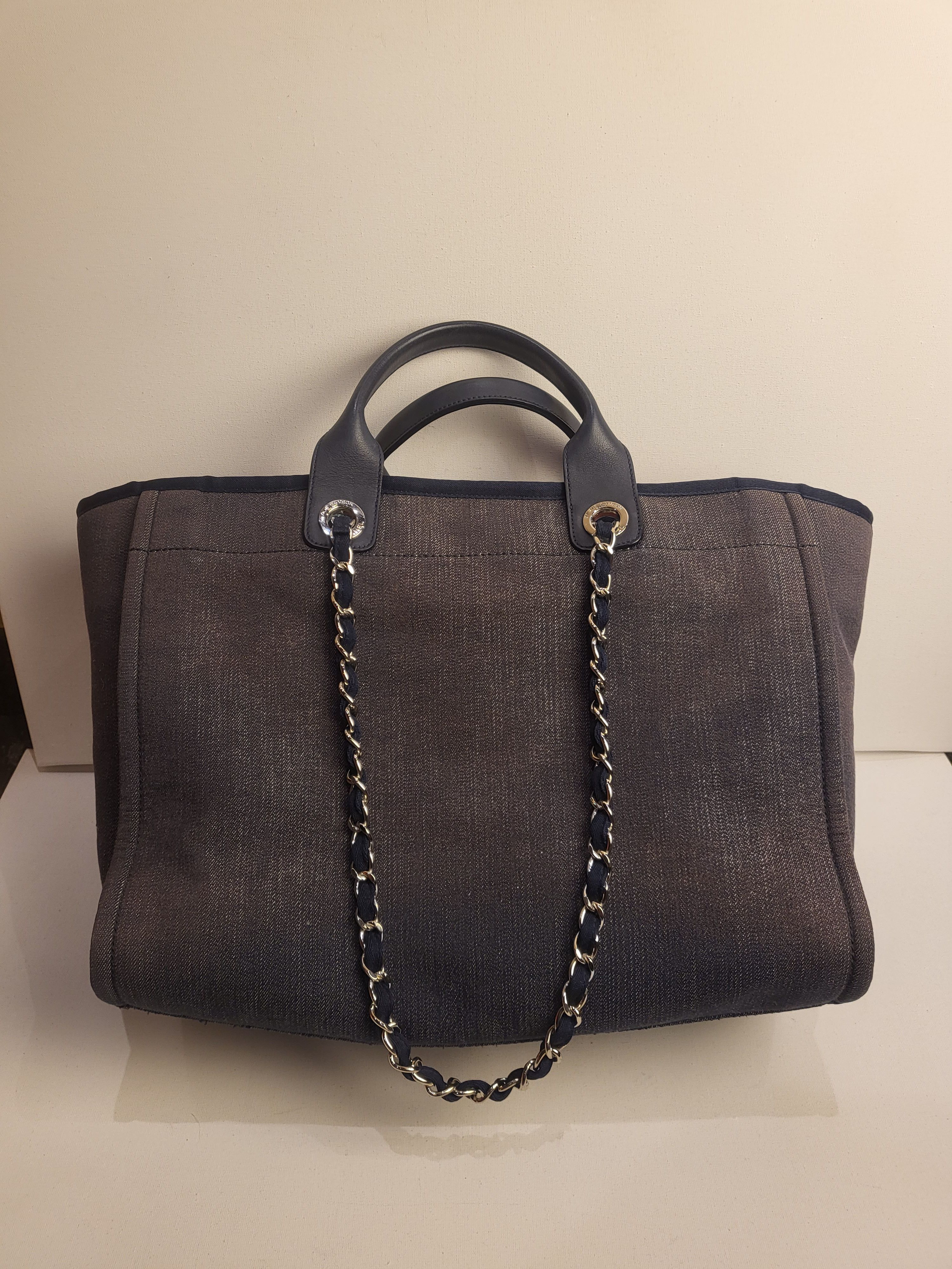 Preowned Chanel Deauville Denim Tote Bag Navy denim-cotton