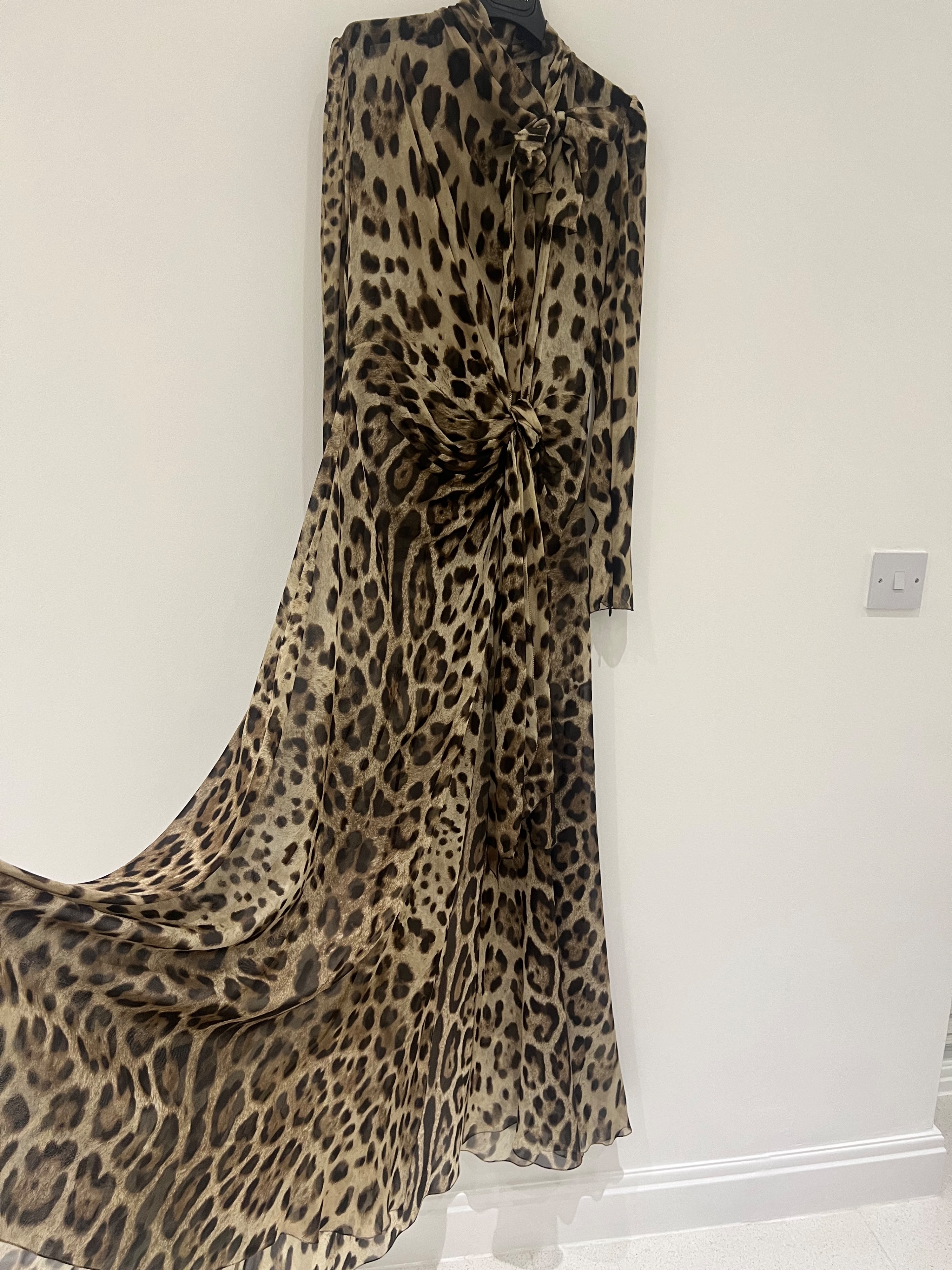 Preowned Dolce  Gabbana Leopard Print Silk Gown Size M silk georgette