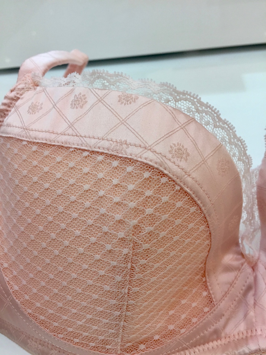 Chantal Thomass Rose Pink Satin Jacquard Pad Bra Size M lace