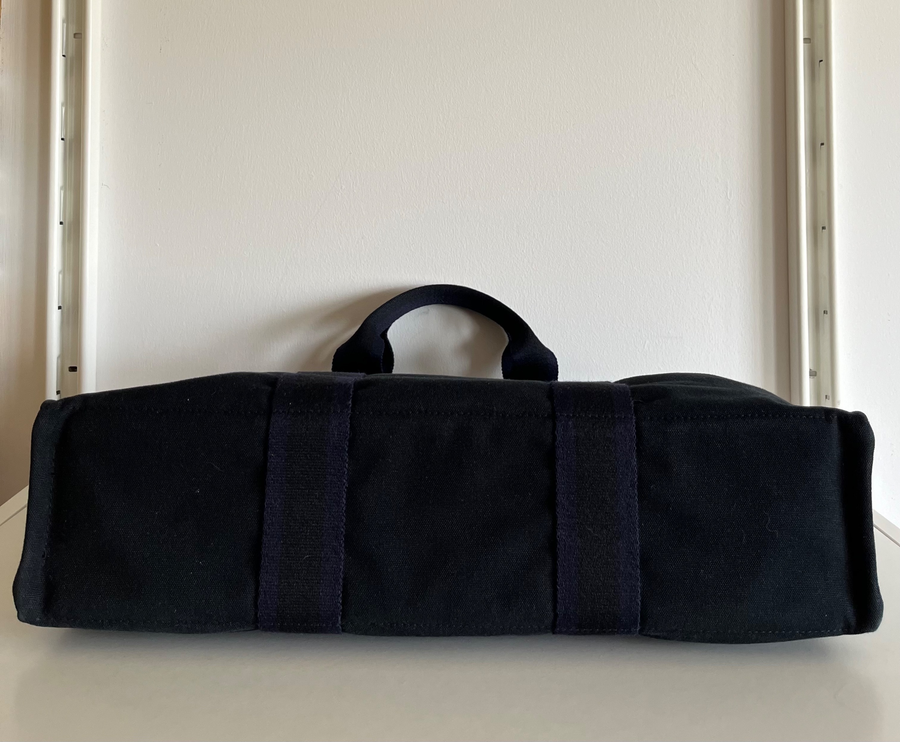 Preowned Hermes Navy  Black Canvas Toto Bag Size M Navy blue / Black cloth