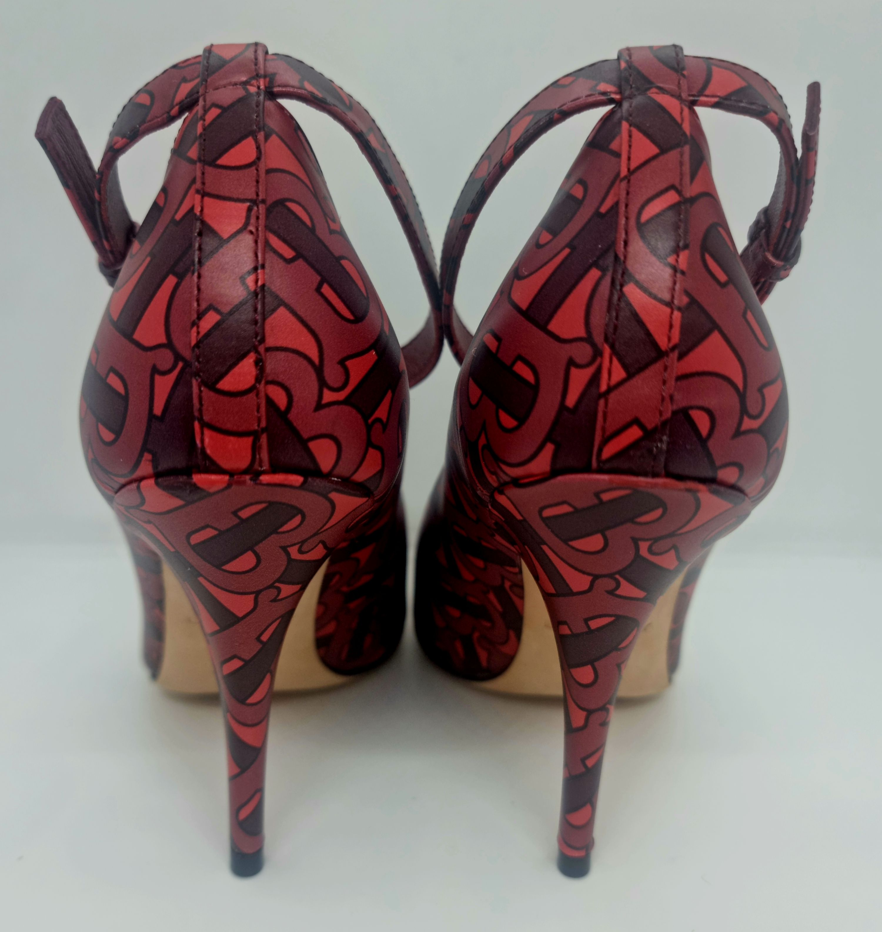 Burberry Red TB Monogram Heels Size 36 Crimson leather