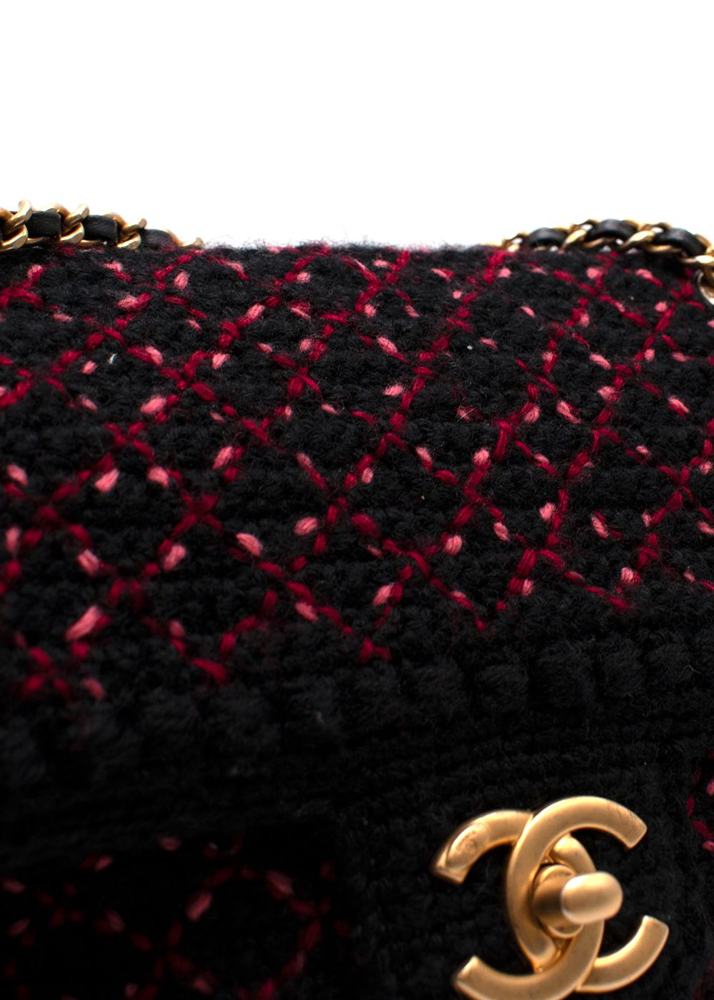 Preowned Chanel Black KnittedTweed CC turn-lock Shoulder Bag Black pink red wool