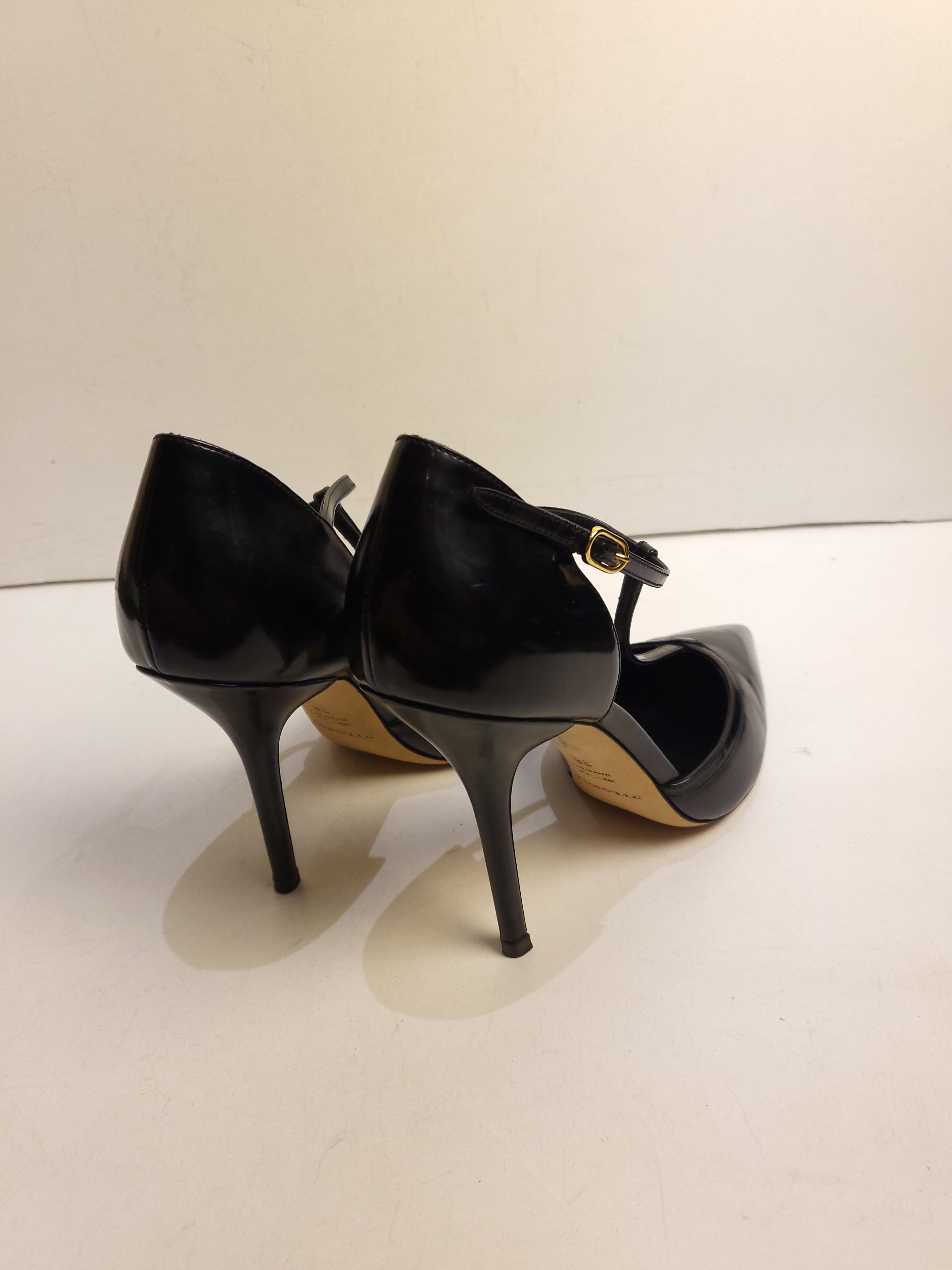 Preowned Dolce  Gabbana Black leather ankle strap heeled pumps Size 38