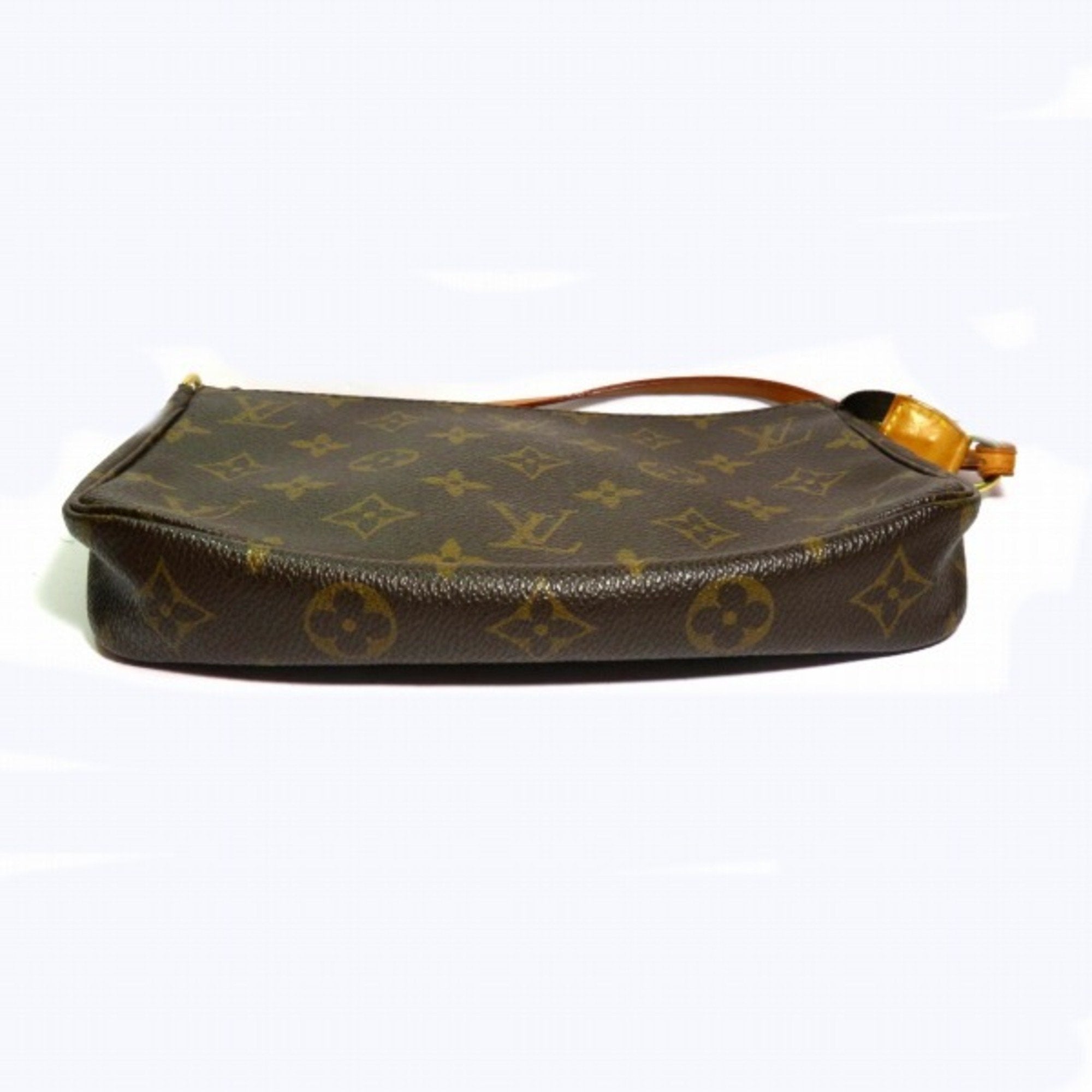 Louis Vuitton Pochette Accessoire