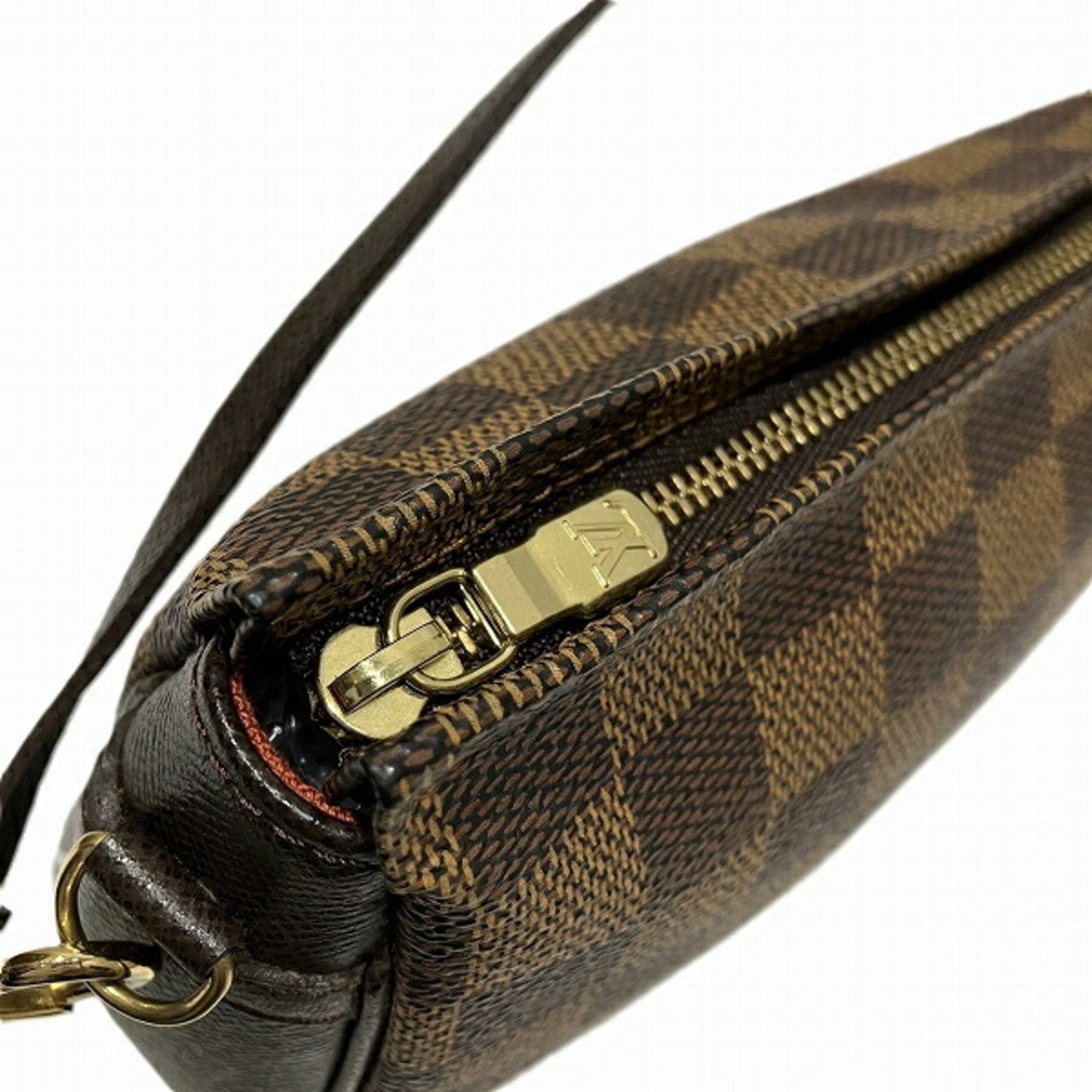 Louis Vuitton Trousse makeup