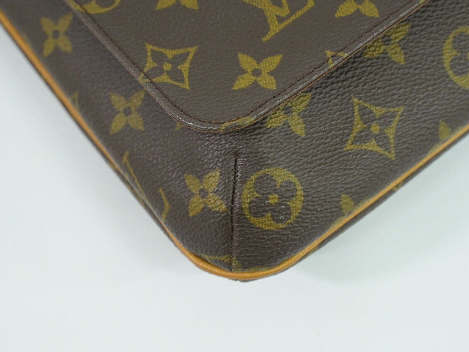 Louis Vuitton Musette Salsa