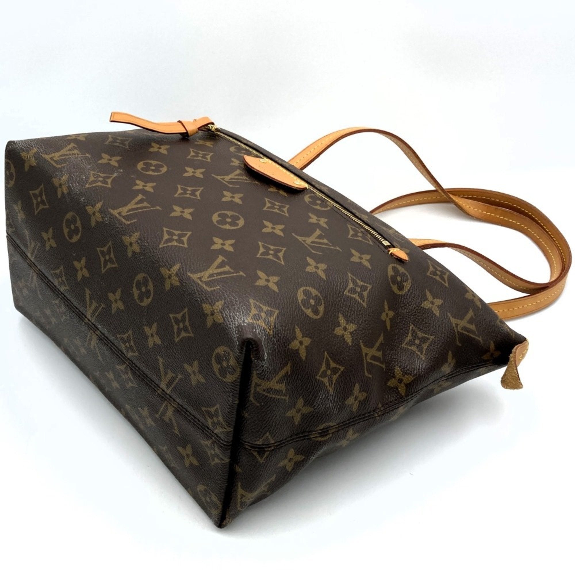 Louis Vuitton Iéna