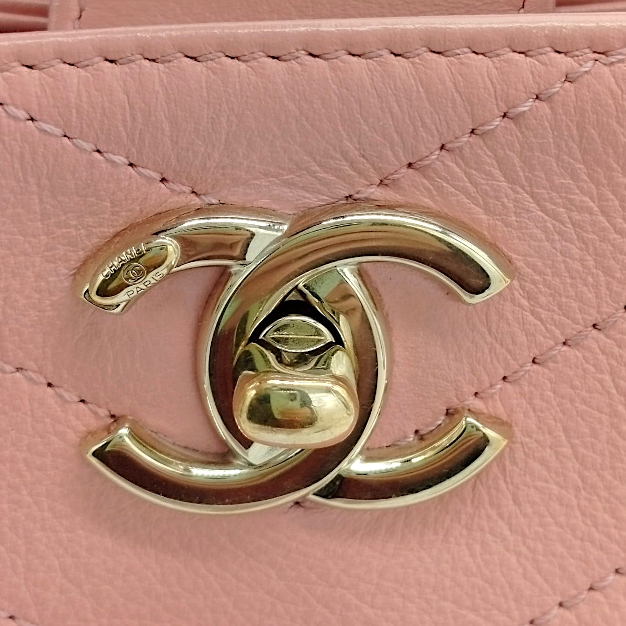 Chanel Chevron Chic Shopping Tote - '10s