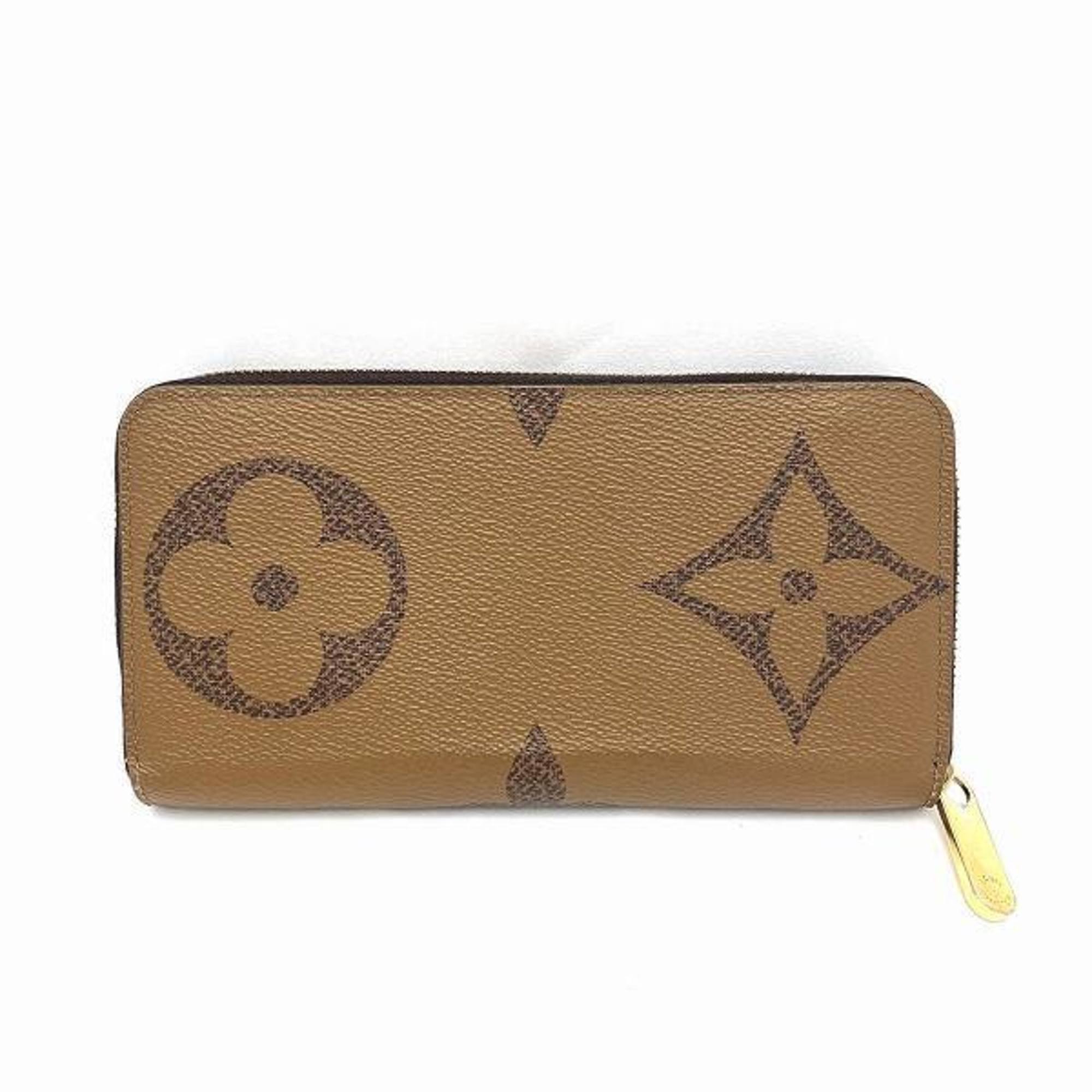 Louis Vuitton Zippy wallet