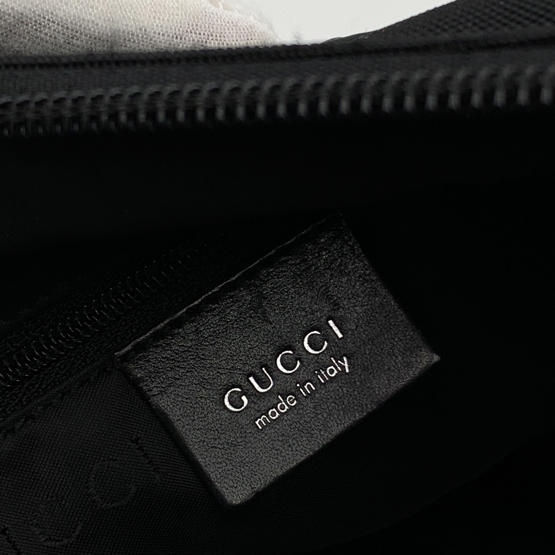 Gucci Shoulder Bag Bamboo Convertible Front Pocket