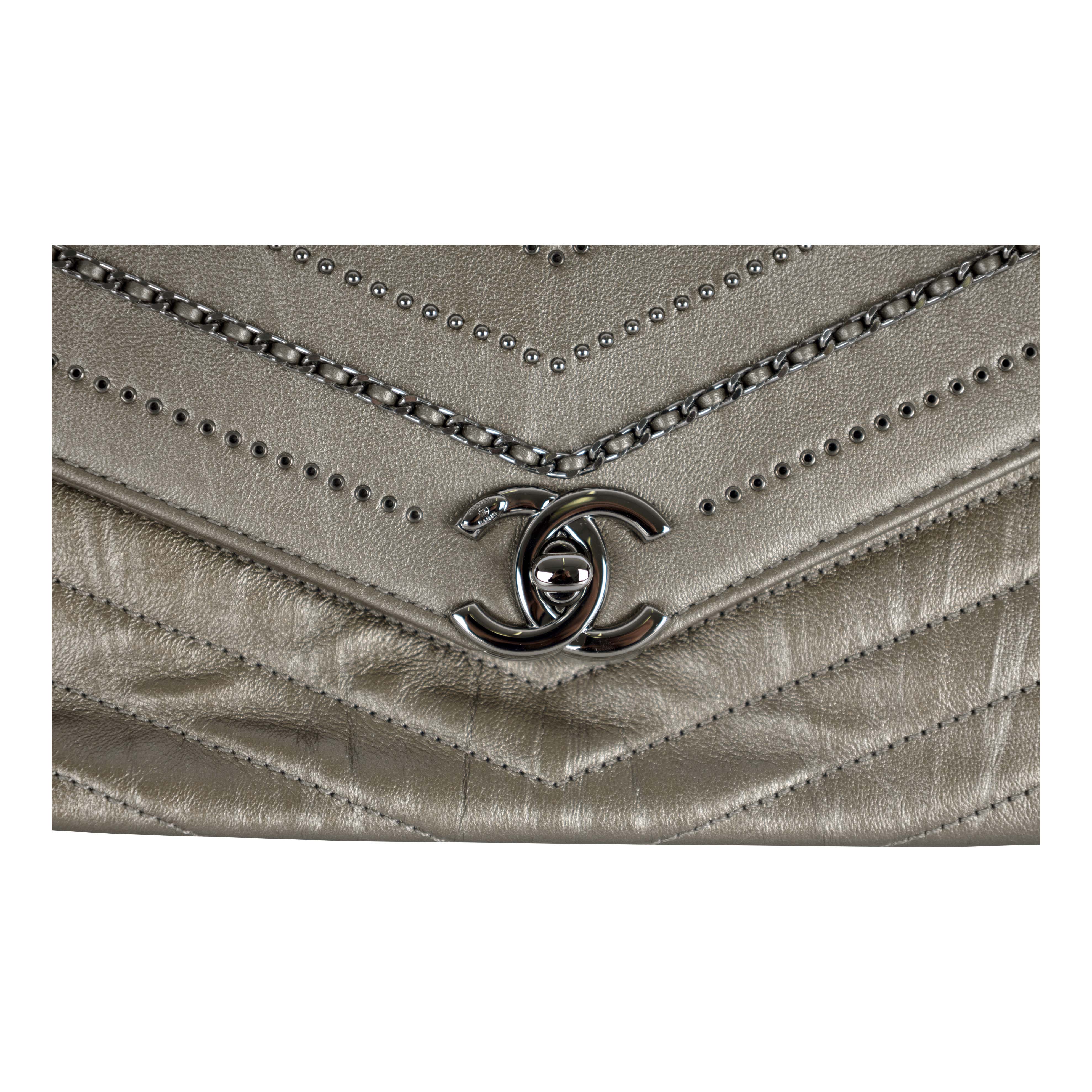 Chanel Embellished 'Chain Sequins' Chevron Flap Bag - '10s