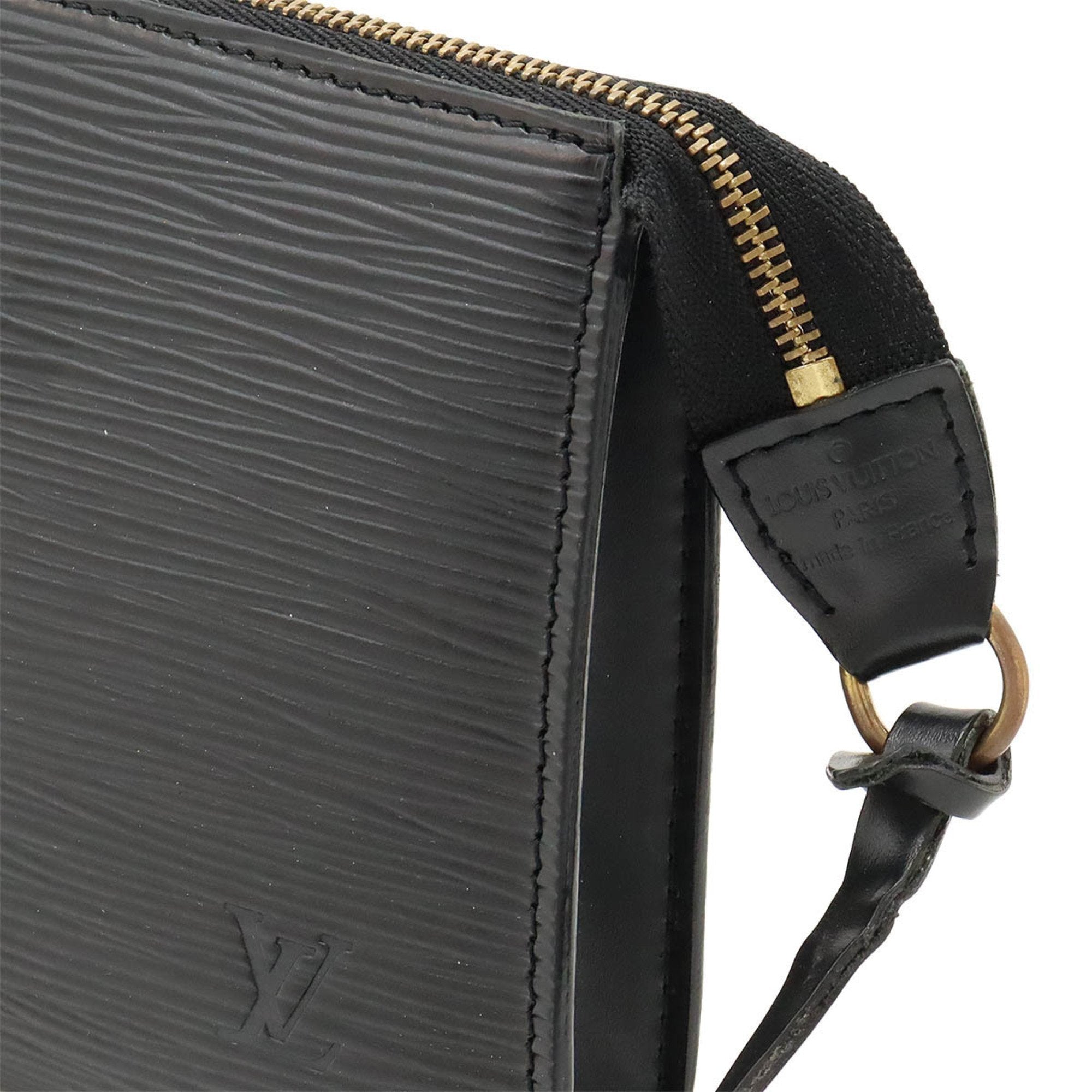 Louis Vuitton Pochette Accessoire