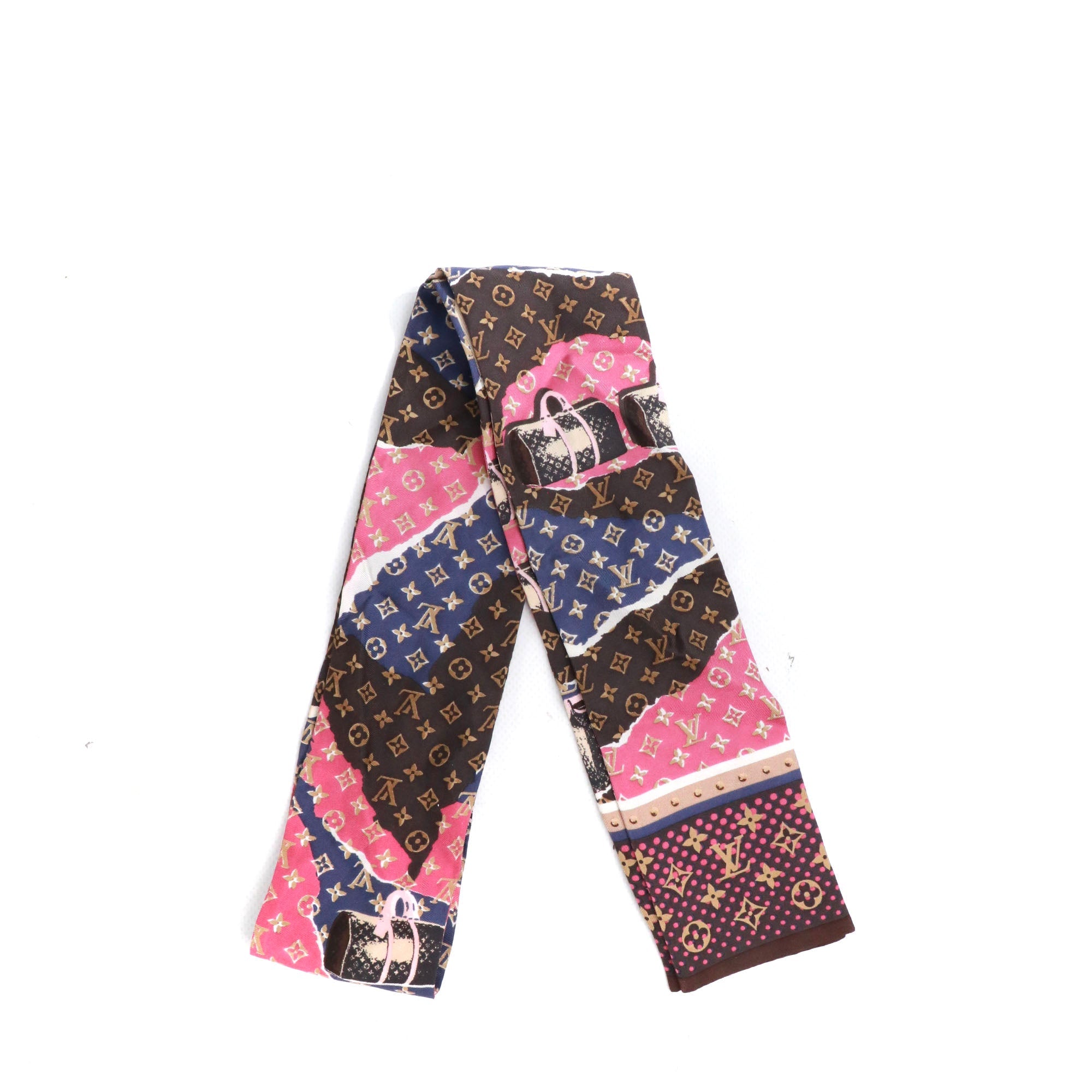 LOUIS VUITTON Scarves