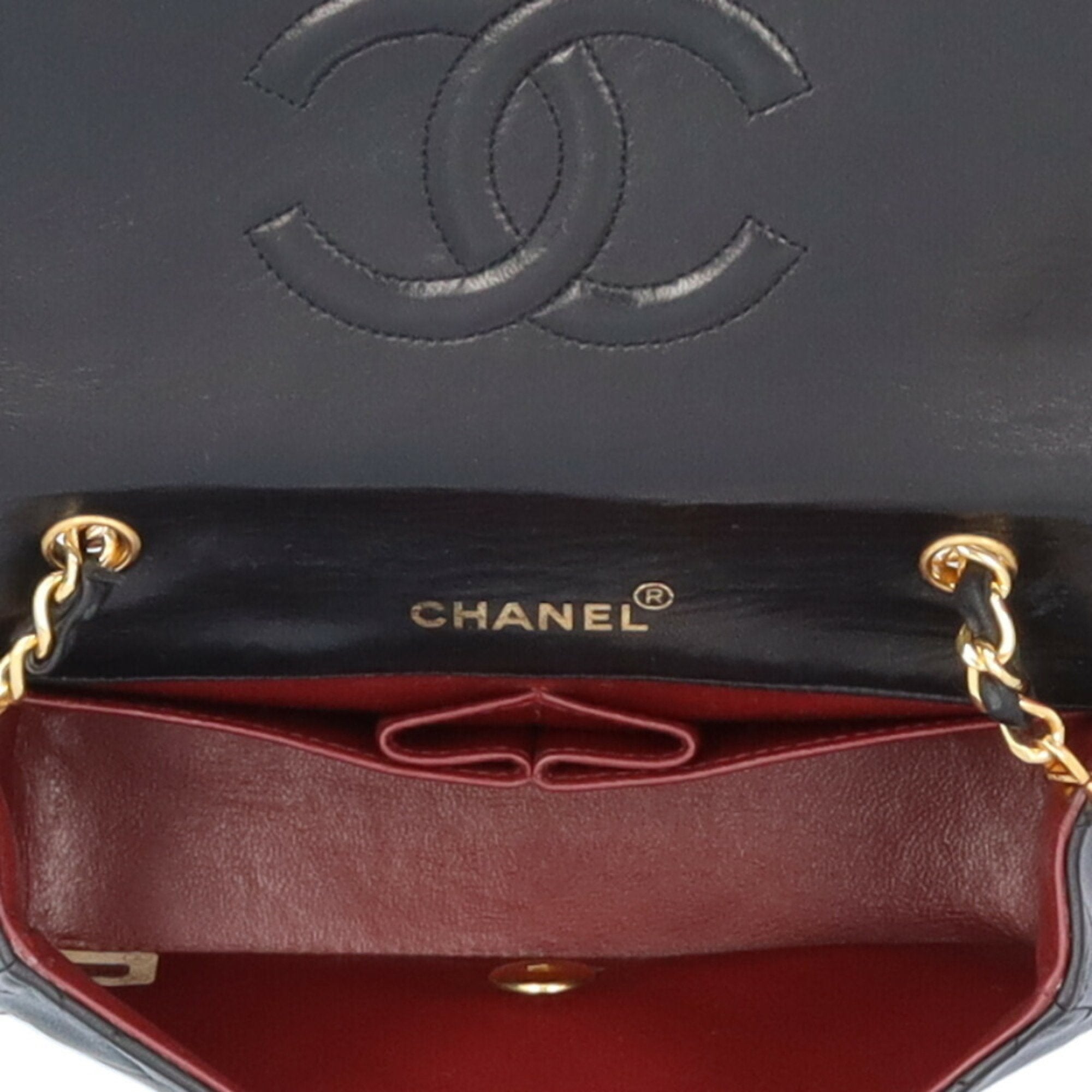 Chanel Wallet On Chain