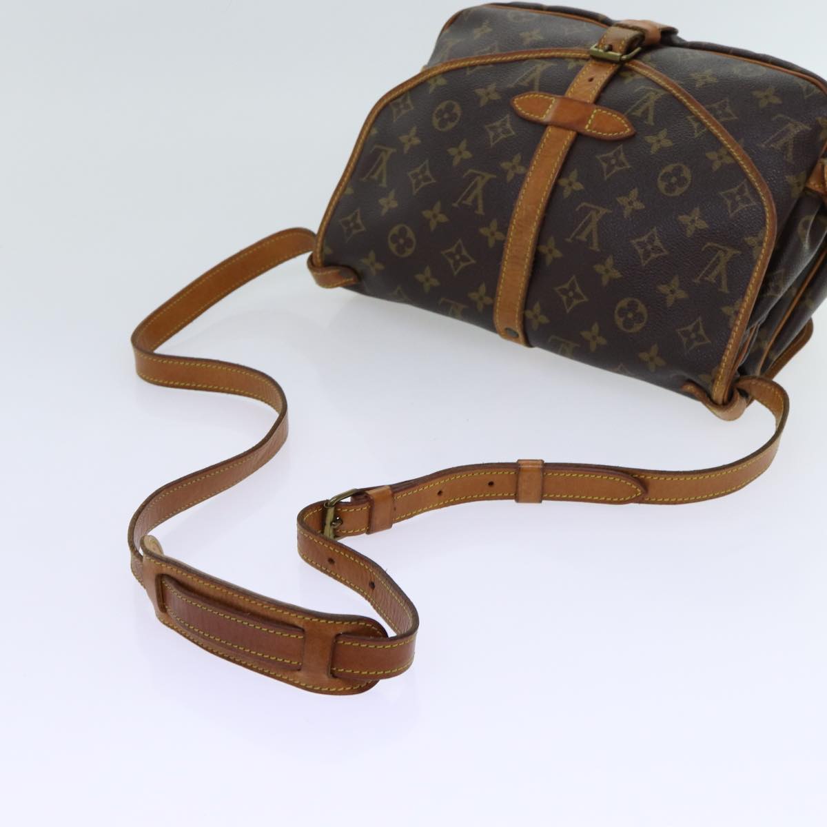 Louis Vuitton Saumur