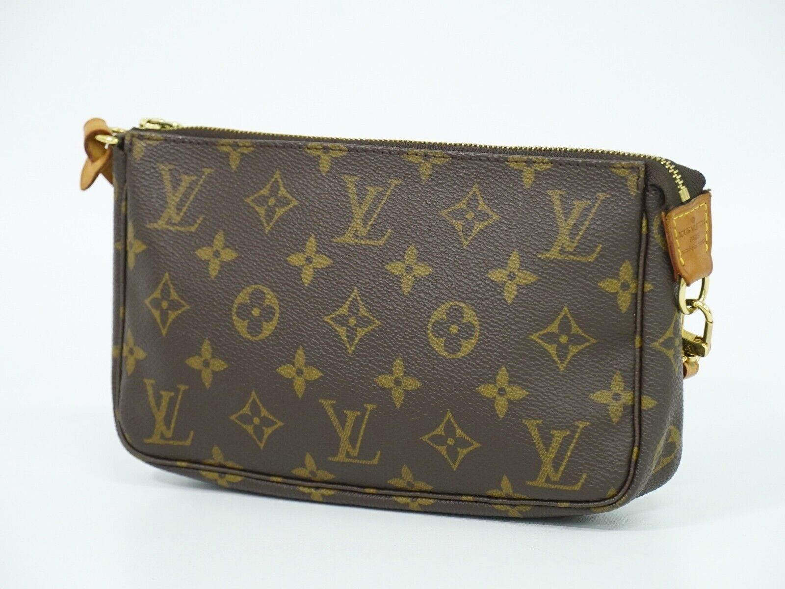 Louis Vuitton Pochette Accessoire