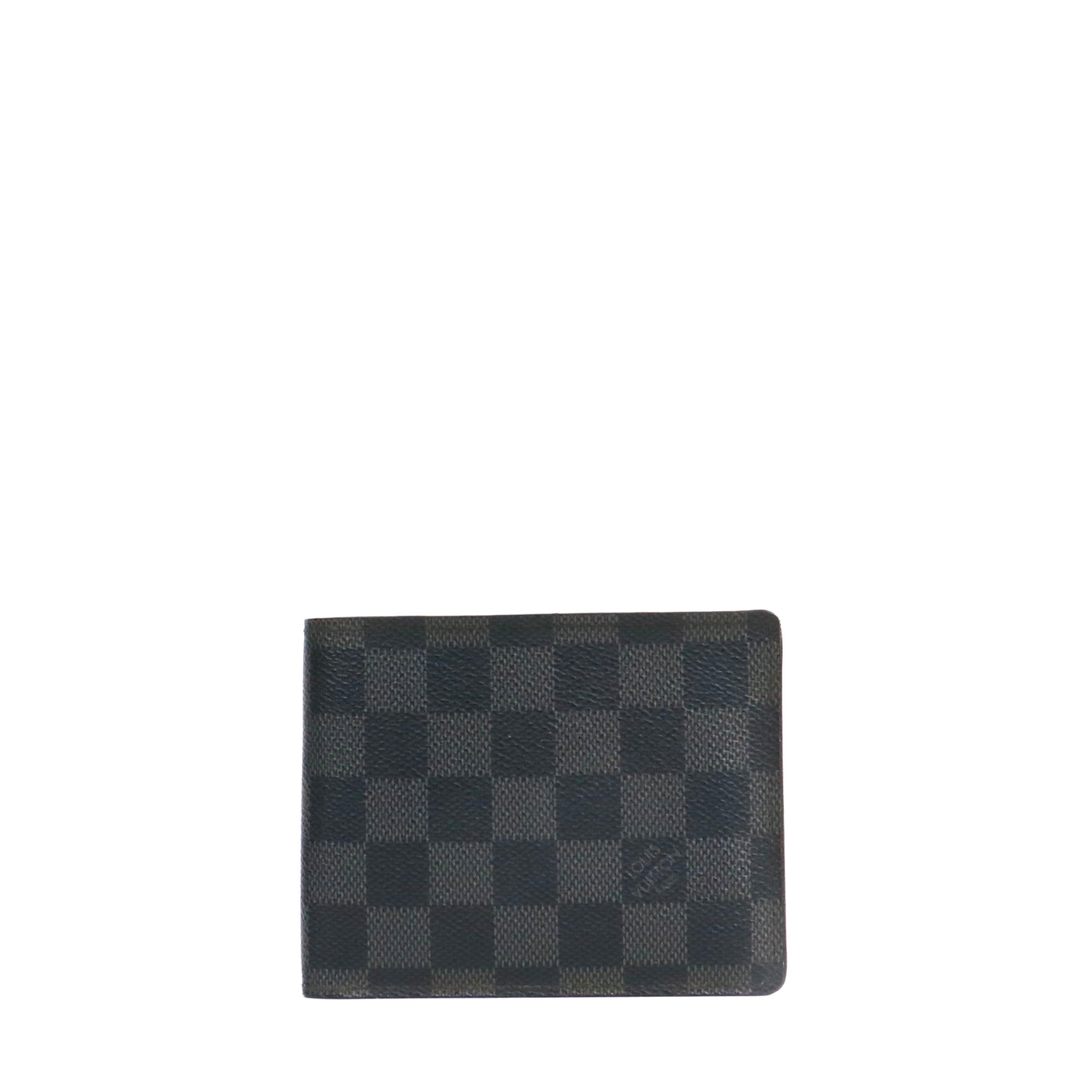 LOUIS VUITTON Wallets Capucines