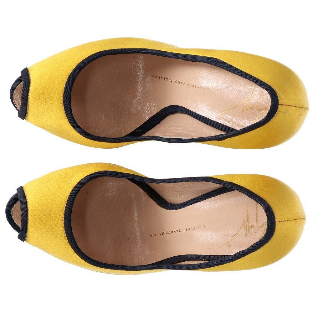 Giuseppe Zanotti Yellow and Black Pumps - 2000s