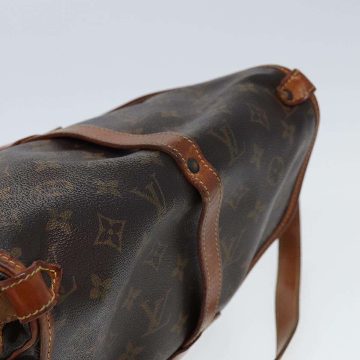 Louis Vuitton Saumur