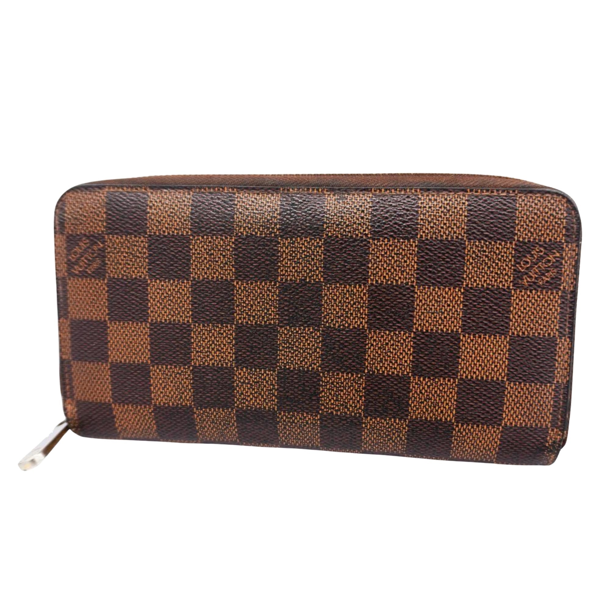 Louis Vuitton Zippy wallet