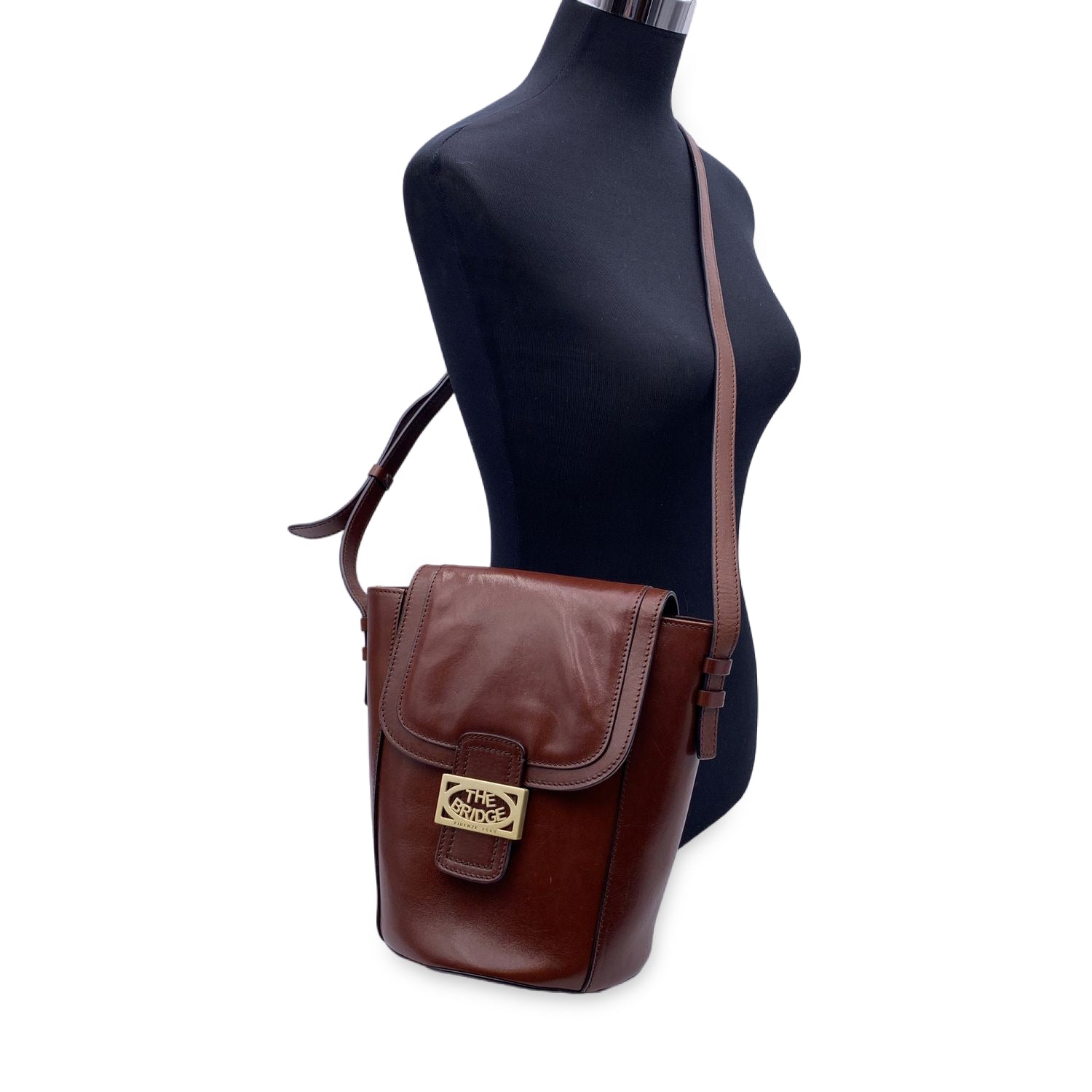 The Bridge Shoulder Bag