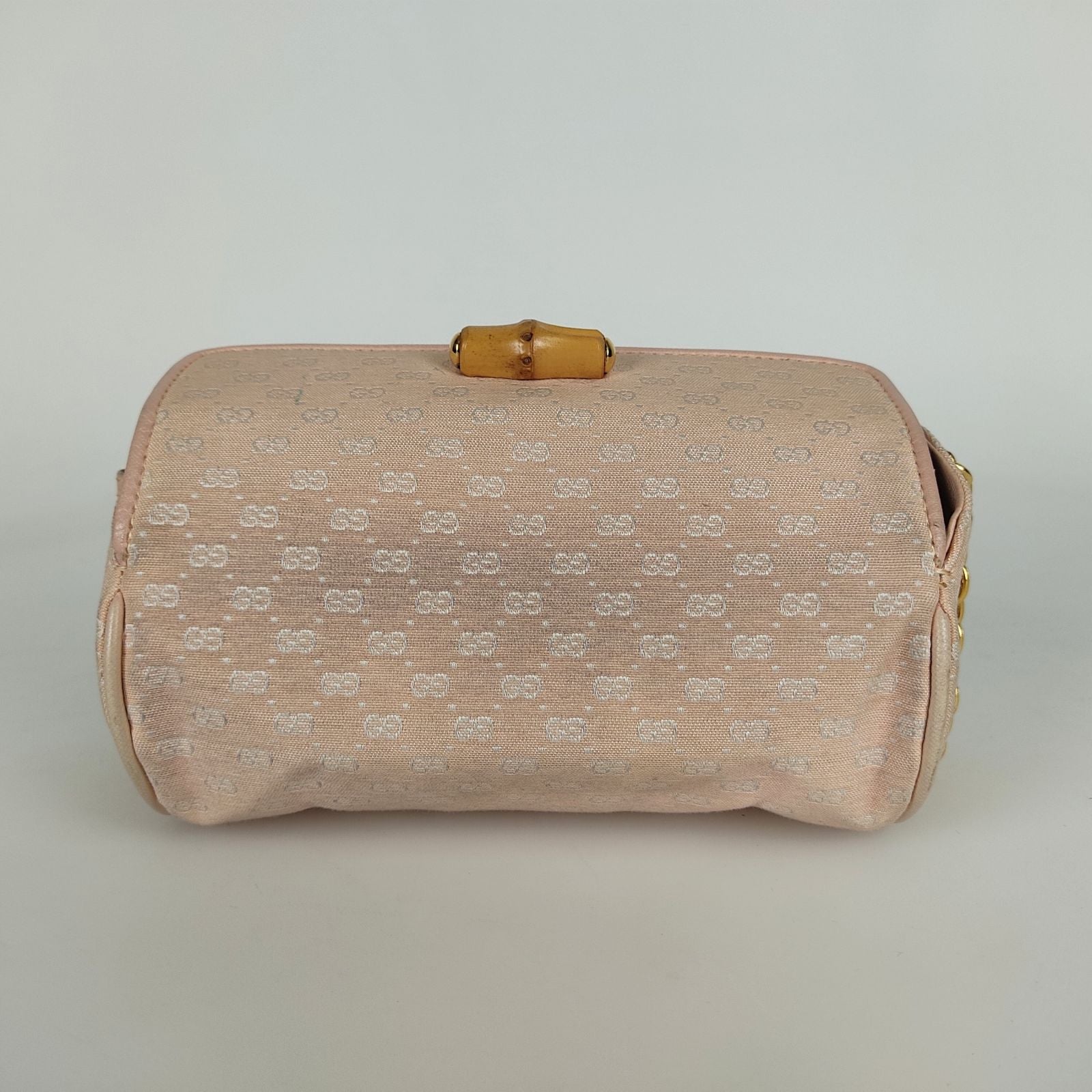 Gucci Gucci vintage Bamboo shoulder bag in pink GG canvas - '10s