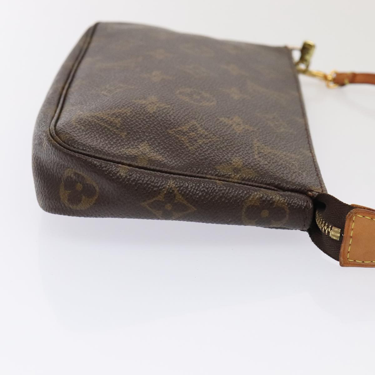 Louis Vuitton Pochette Accessoire