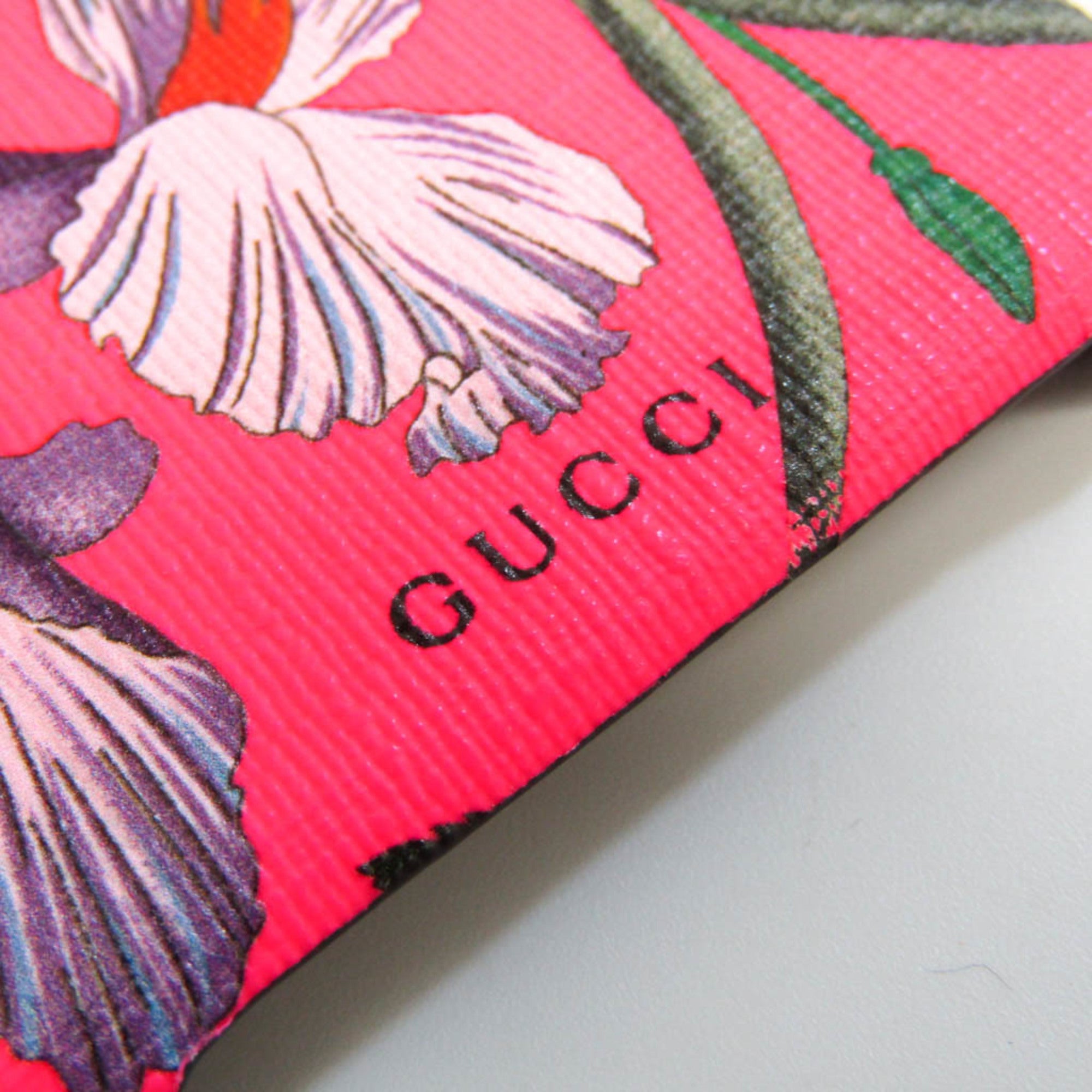 Gucci --