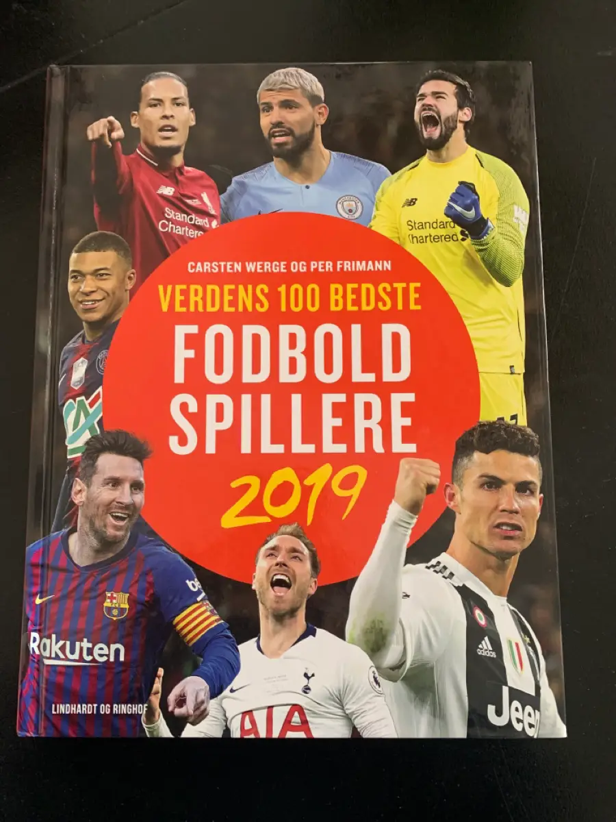 Verdens 100 bedste fodbold spillere 2019 Bog