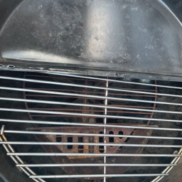 Weber Kuglegrill med bord