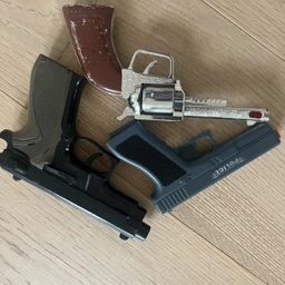 Ukendt Pistoler