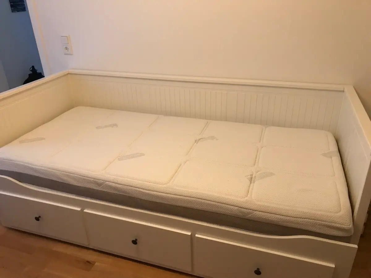 IKEA Hemnes seng inkl madras