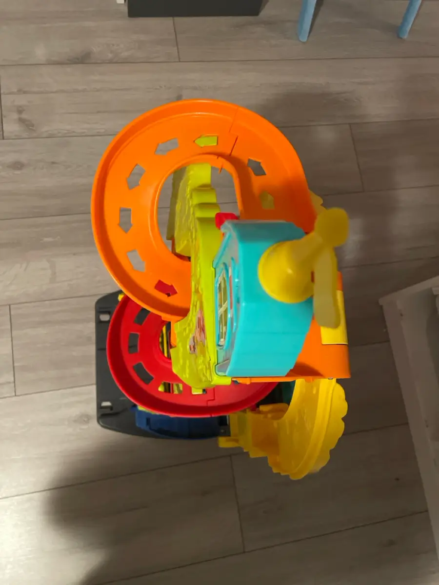 Fisher Price Sit n' Skyway Stå og bilbane