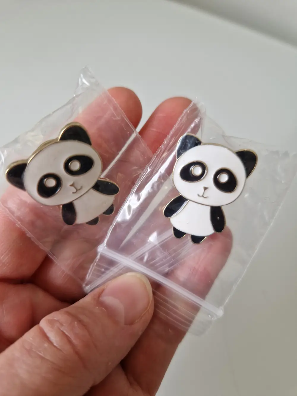 Ukendt Panda pins broche