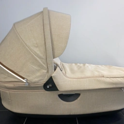 Stokke Carry Cot + sleeping bag