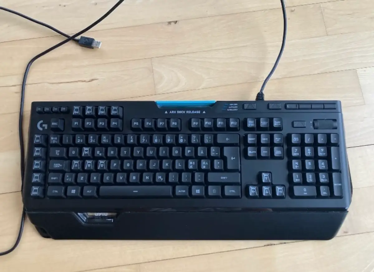 Logitech Tastatur / keyboard