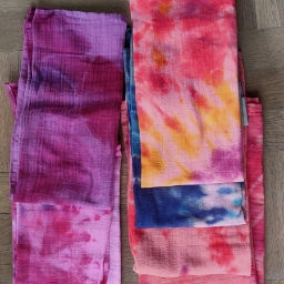 Ukendt Tie dye stofbleer