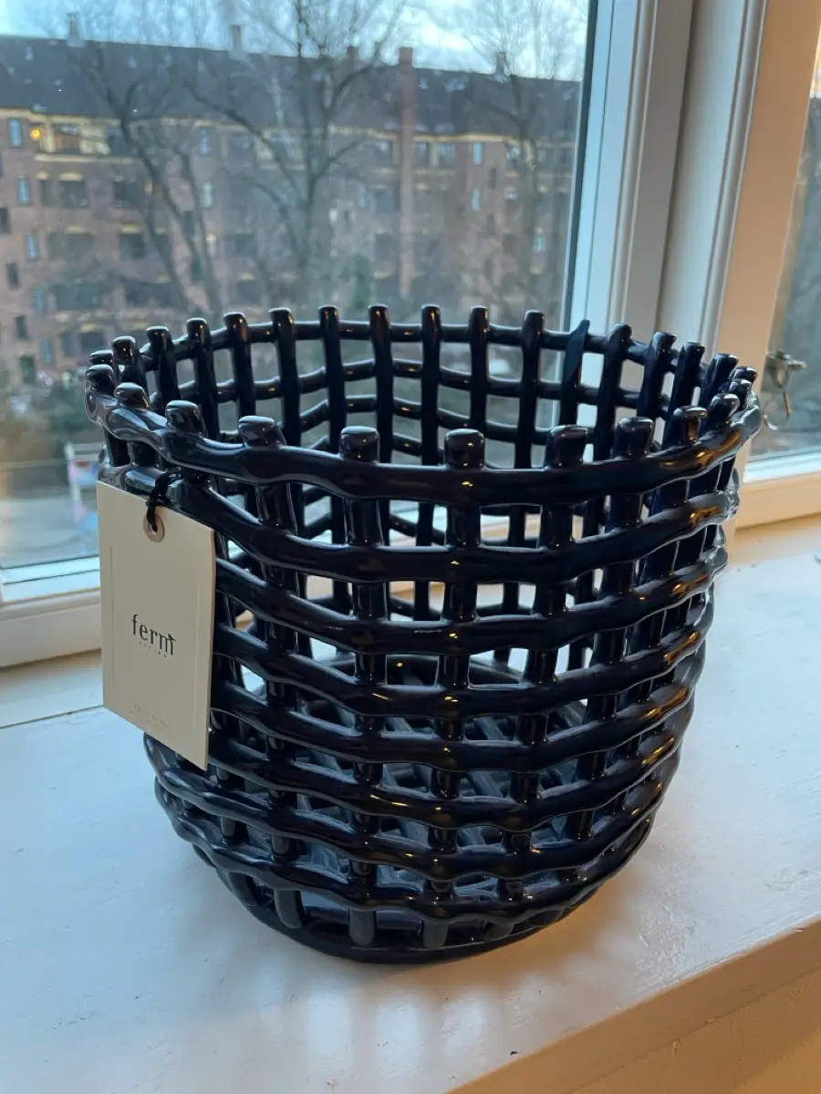 ferm LIVING Ceramic basket large