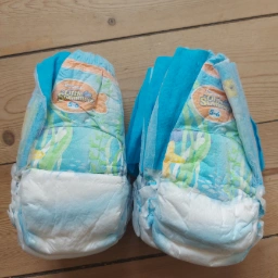 Huggies Svømmebleer