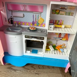 Barbie Autocamper