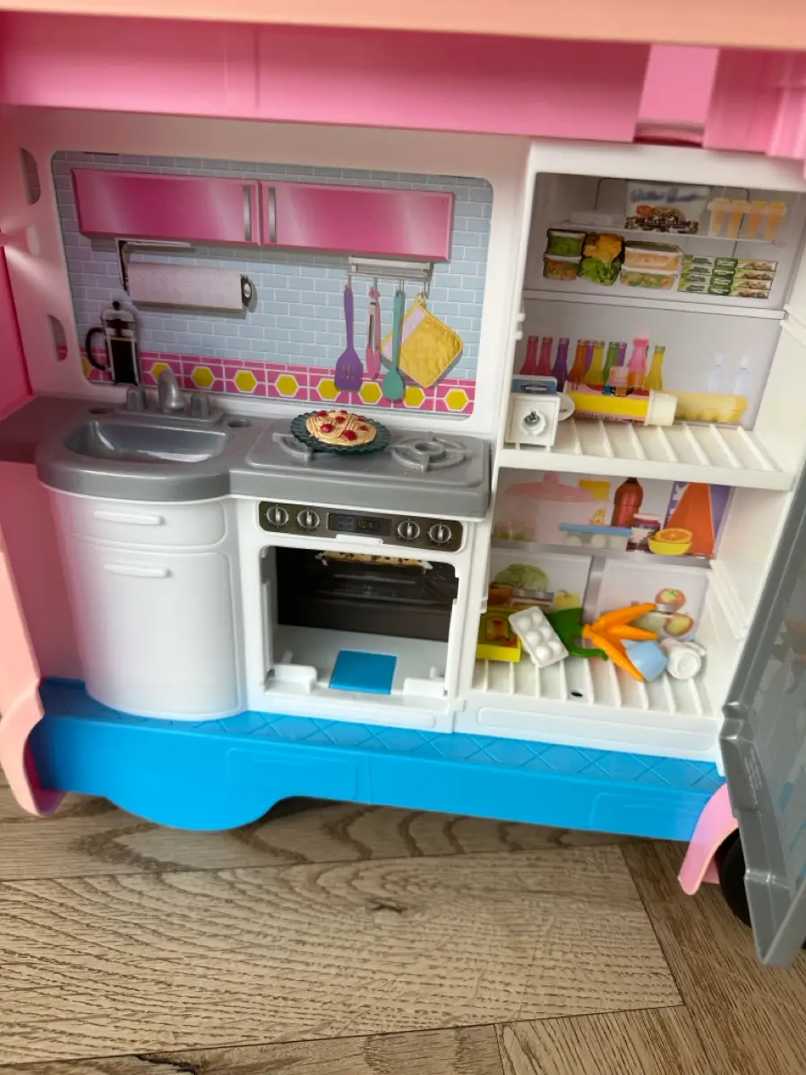 Barbie Autocamper